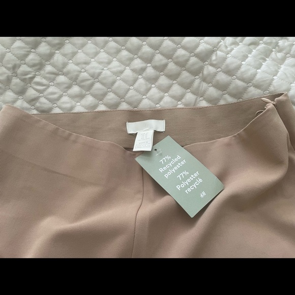 H&M New Beige Flared Pants - Picture 3 of 3